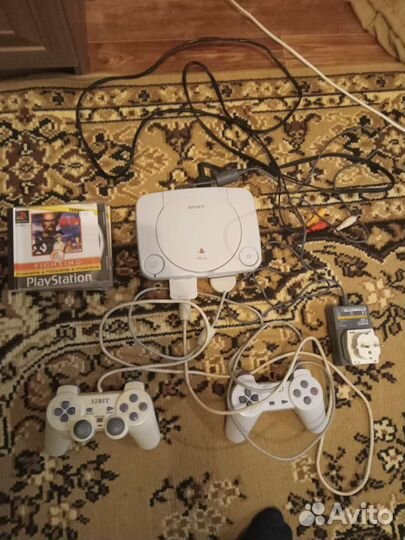 Игровая приставка пс1