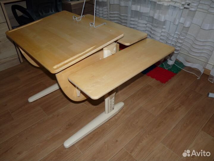 Продам растущую парту 