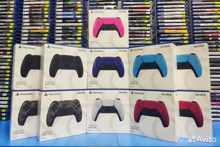Ассортимент геймпадов PlayStation 5