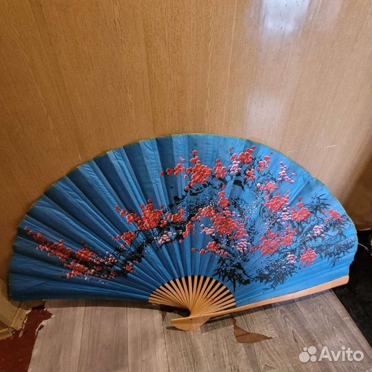 Веер настенный