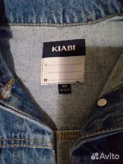 Продам джинсовую куртку для девочки