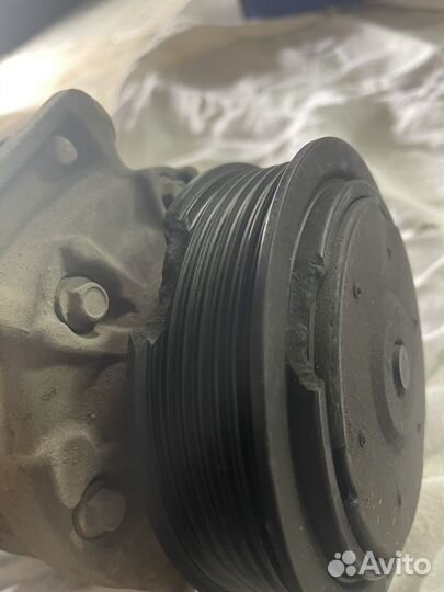 Компрессор кодниционера VW Golf mk5 2.0 2007