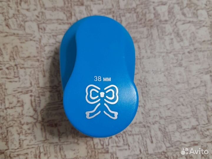 Дырокол фигурный Бантик