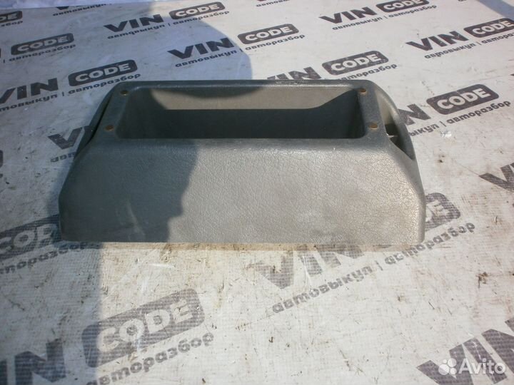 Вещевой отсек Nissan Terrano 2