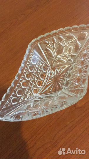 Хрустальная ваза