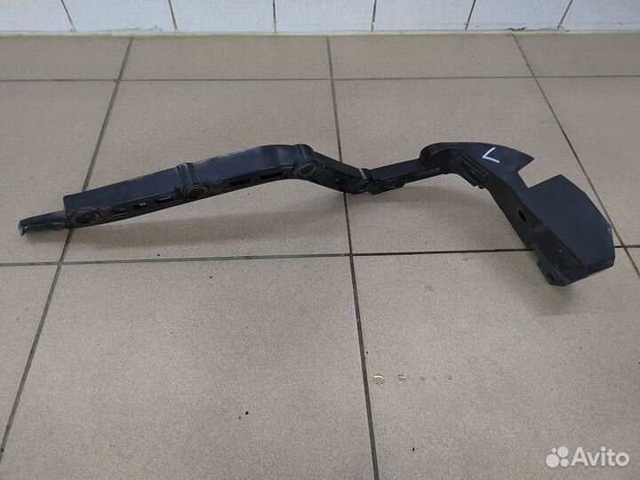 Кронштейн заднего бампера левый VW Passat B7