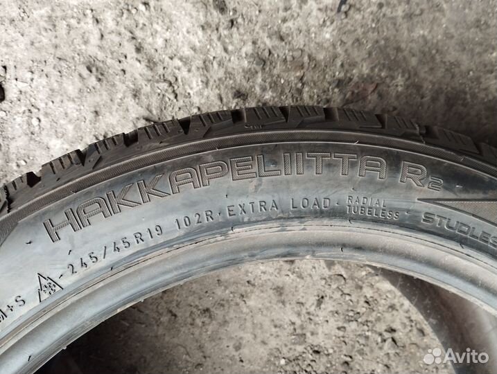 Nokian Tyres Hakkapeliitta R2 245/45 R19 102R