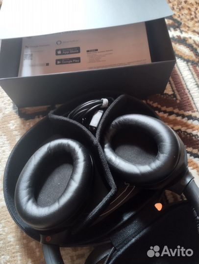 Наушники Sony