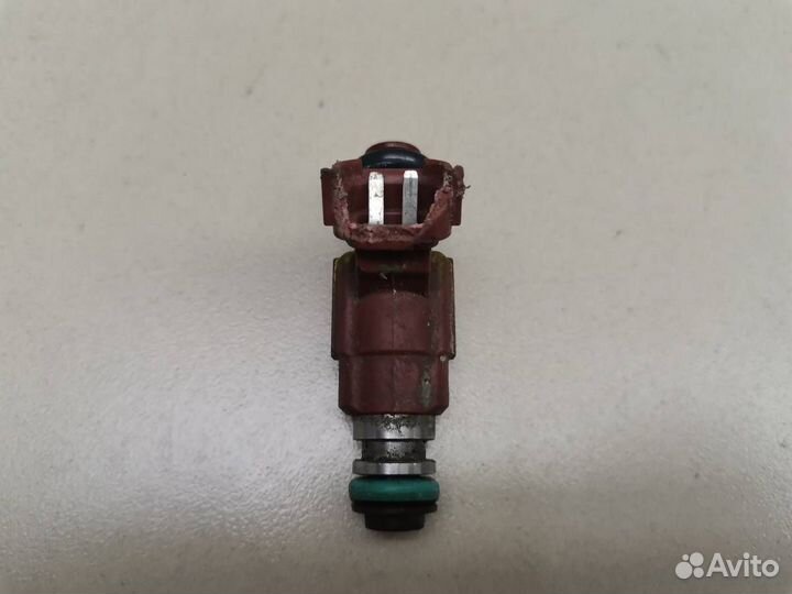 Форсунка инжекторная электрическая Nissan Almera N