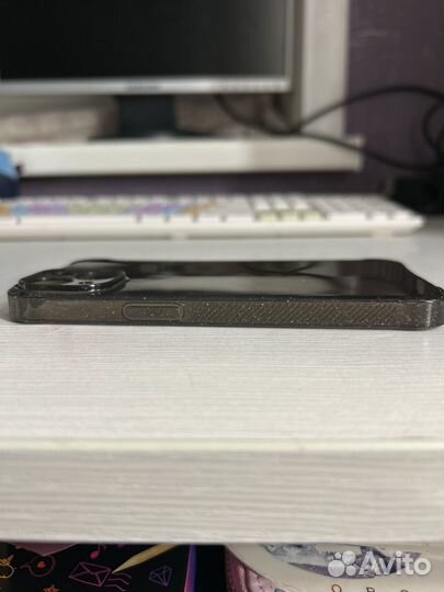 Чехол на iPhone 14