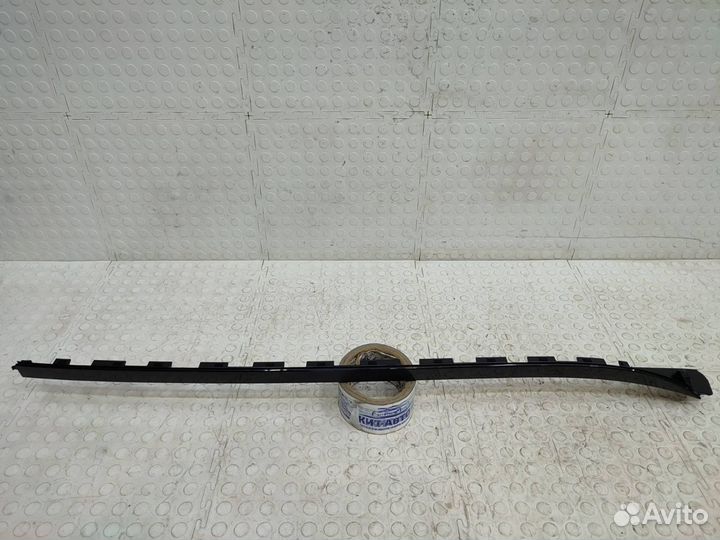 Молдинг лобового стекла левый Genesis G80 DH 2017