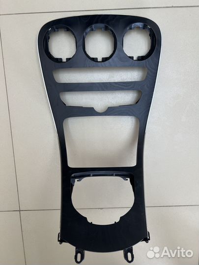 Накладка консоли Mercedes W205 A2056808707