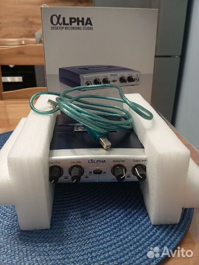 Внешняя звуковая карта Lexicon Alpha