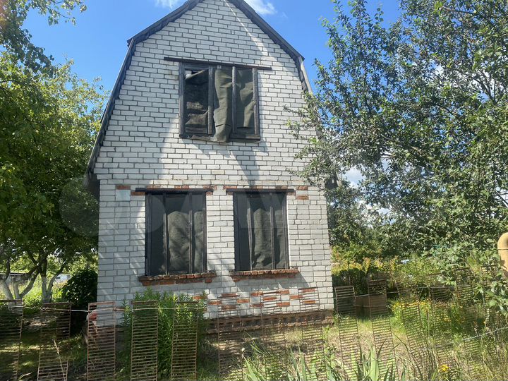 Дача 20 м² на участке 5 сот.