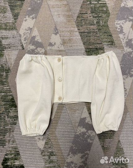 Топ без плеч с длинным рукавом