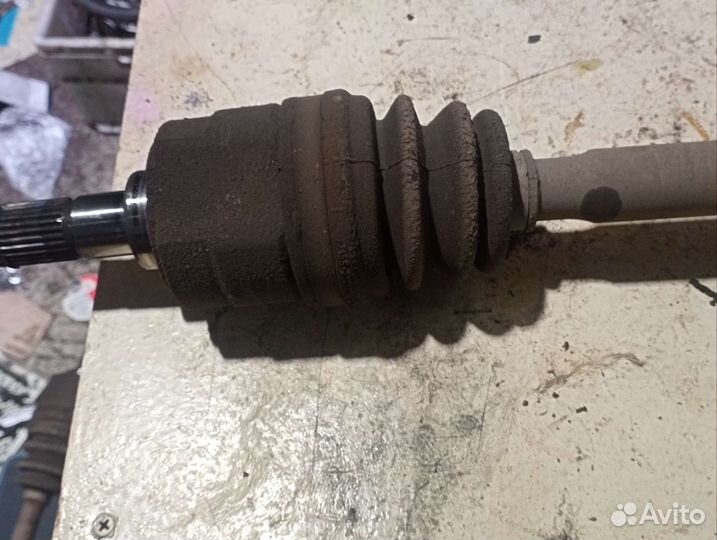 Привод правый Hyundai Solaris 1 1.4