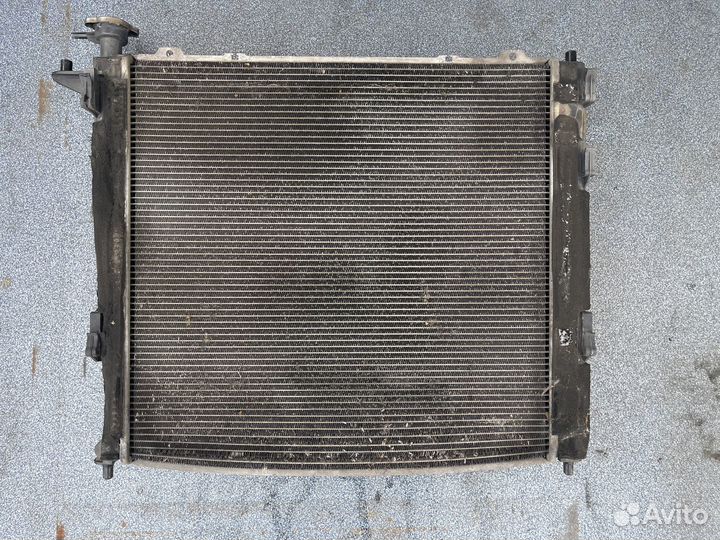 Радиатор охлаждения Киа Соренто 2 хм D4HB