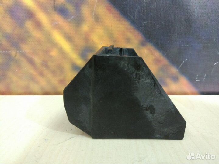 Крепление радиатора Bmw 525I E60 M54 2004