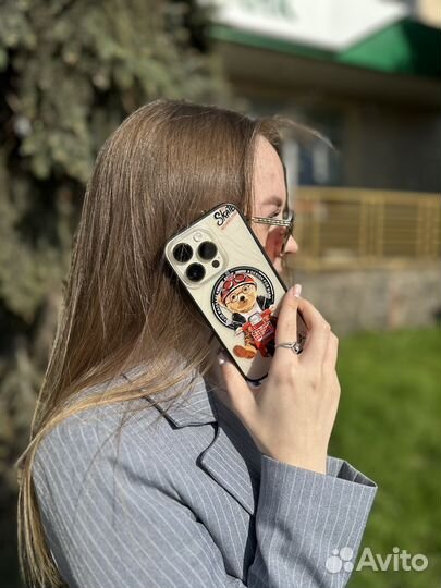 Чехол на iPhone с принтом в наличии