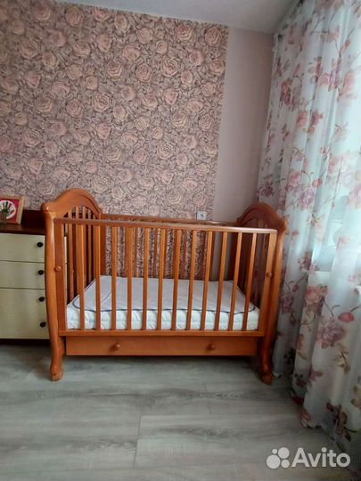 Детская кровать с матрасом