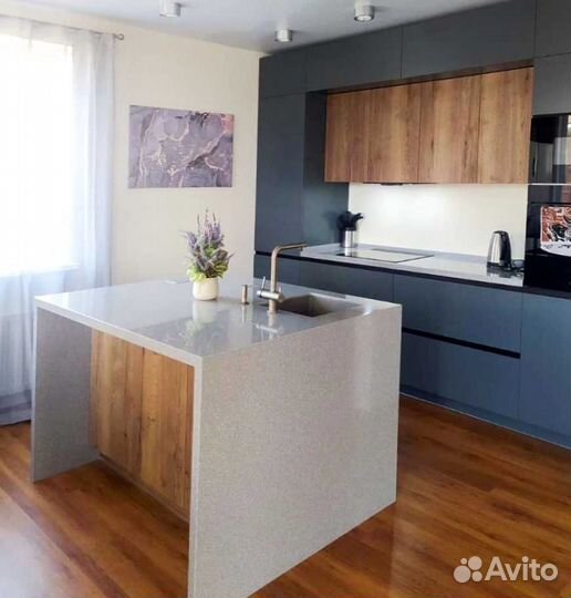 Кухня готовая новая