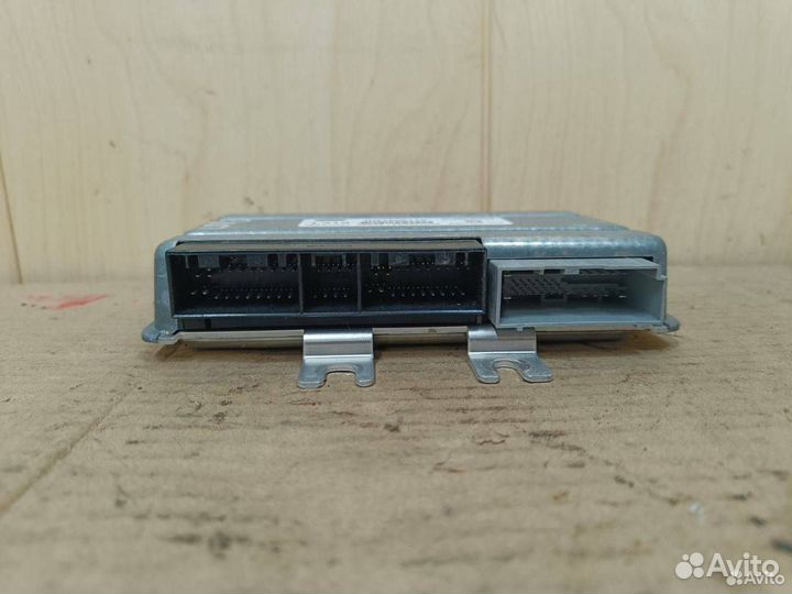 Блок управления пневмоподвеской Land Rover 3