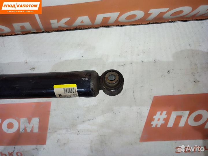 Стойка амортизатора задняя Nissan Qashqai 2 2015