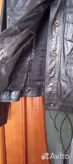 Кожаная куртка 48 женская