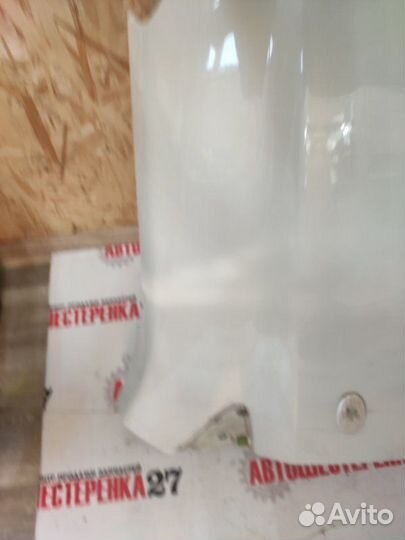 Крыло переднее правое Nissan Note E11 HR15DE 2011