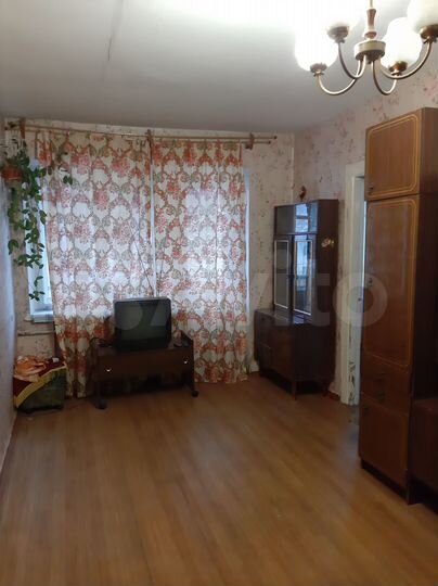 2-к. квартира, 42 м², 3/5 эт.