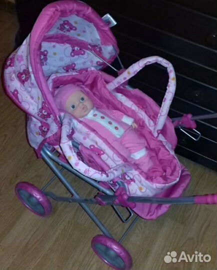 Кукла с коляской