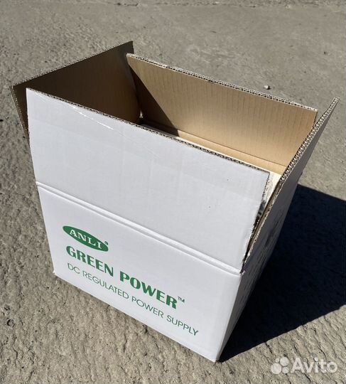 Блок питания бытовой 13,8 вольт