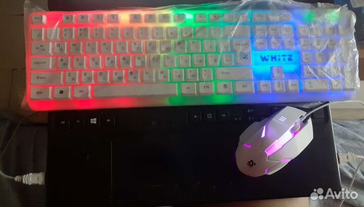 Клавиатура и мышь с подсветкой белые