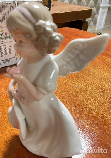 Статуэтка ангел фарфор высота17см