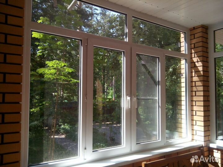 Пластиковые двери на балкон