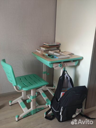 Растущая парта и стул бу