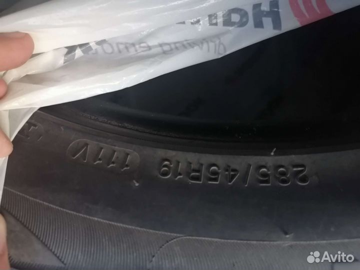 Headway HU901 255/50 R19 и 285/45 R19