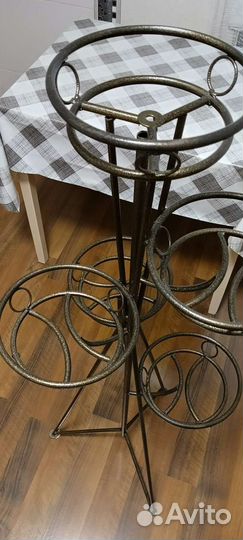 Подставка для цветов напольная металлическая