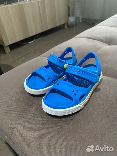 Сандалии crocs c8