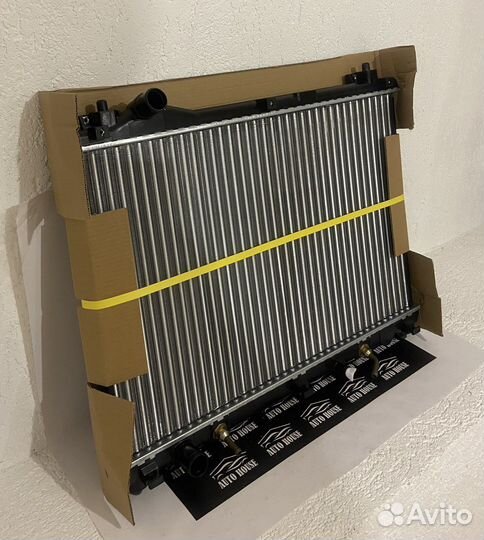 Радиатор suzuki escudo /grand vitara /chevrolet