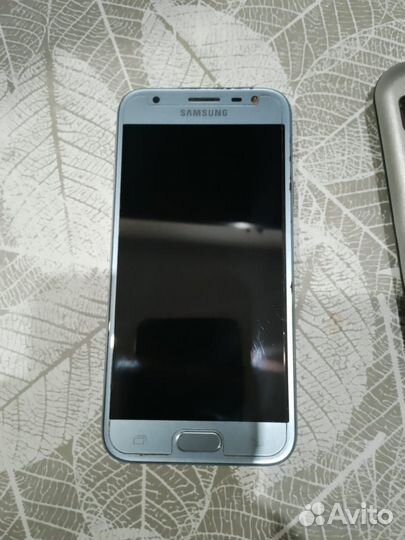 Телефон Samsung galaxy a5 2017