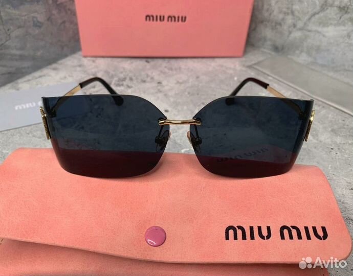 Очки Miu Miu с фyтляром