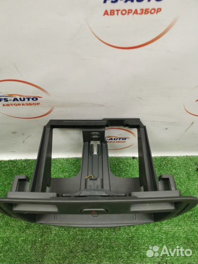 Рамка магнитолы Ford Fusion 1.6 fyja 2008