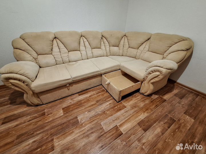 Угловой диван бу