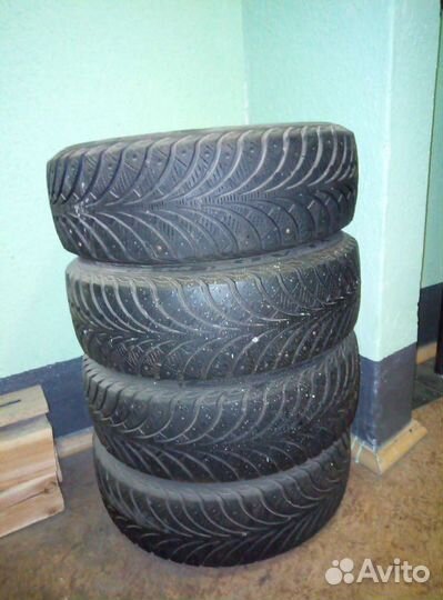 Goodyear UltraGrip 185/60 R15