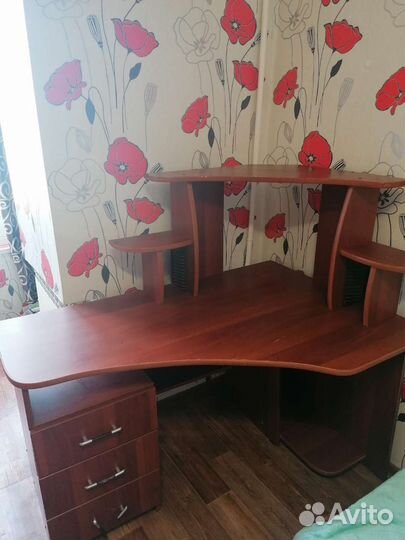 Компьютерный стол б/у