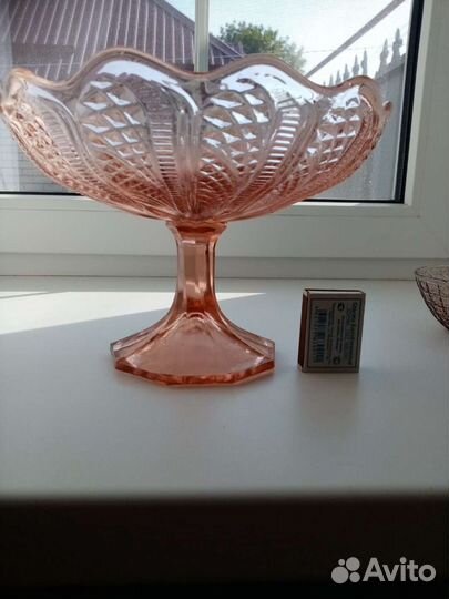 Ваза конфетница цветное стекло