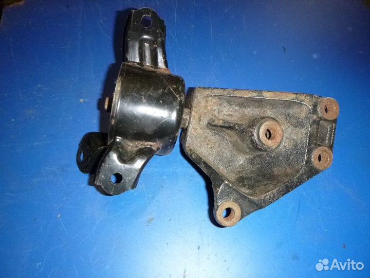 Опора кпп левая hyundai solaris 2010