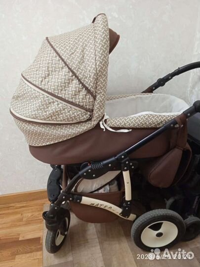 Детская коляска 3 в 1