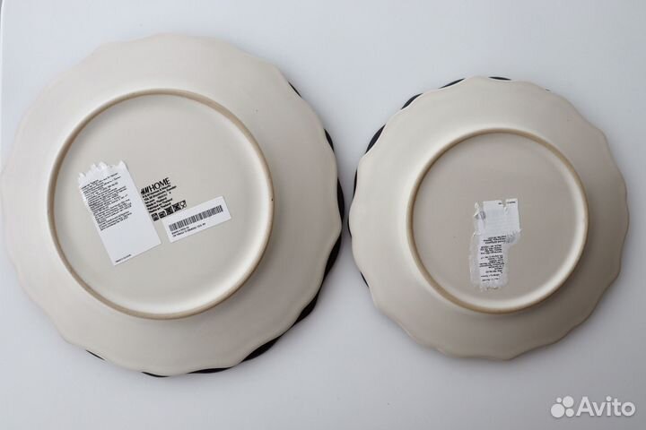 Тарелка H&M home в крапинку